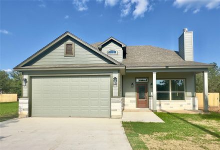 New construction Single-Family house 142 E Pauwela Ln, Bastrop, TX 78602 null- photo 0