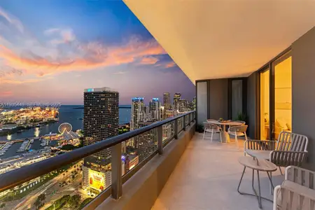 New construction Condo house 159 Ne 6Th St, Unit 4415, Miami, FL 33132 - image