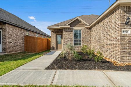 New construction Single-Family house 2558 Green Jasper Dr, Iowa Colony, TX 77583 Chambers- photo 0