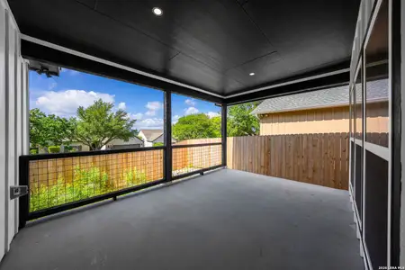 New construction Single-Family house 1012 Creswell Ln, Kerrville, TX 78028 - image 4