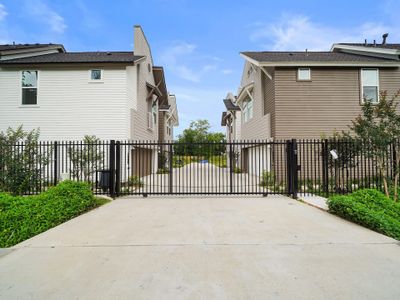 New construction Single-Family house 7508 Carver Rd, Houston, TX 77088 - image 3
