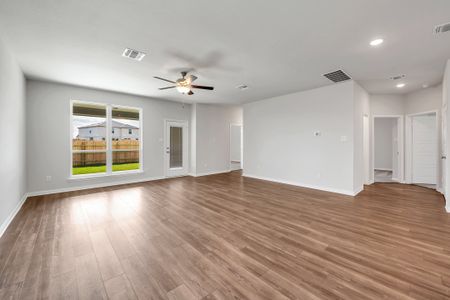 New construction Single-Family house 232 New Dawn Trl, Huntsville, TX 77320 plan The 1818 - image 12