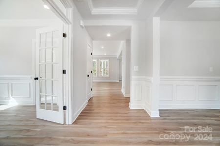 Entry way with access to Study and Dining Room