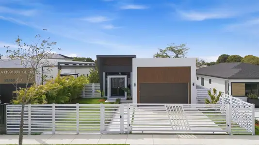 New construction Single-Family house 22900 Sw 122 Pl, Miami, FL 33170 - image