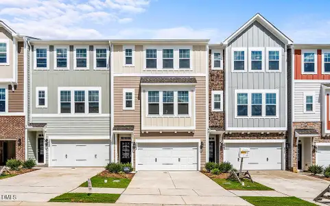 New construction Townhouse house 2804 Austin Falls Sta, Apex, NC 27502 - image