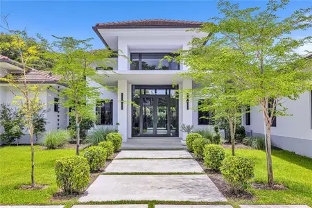 New construction Single-Family house 7699 Sw 118Th St, Pinecrest, FL 33156 - image