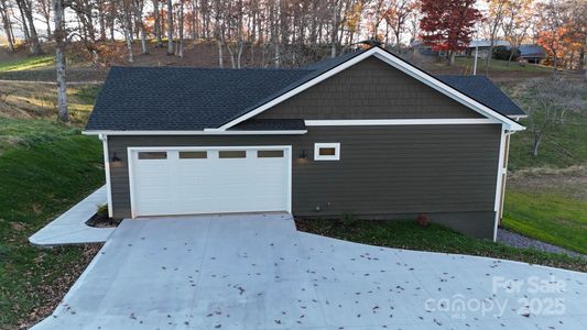 New construction Single-Family house 33 Gracie Rose St, Clyde, NC 28785 - image