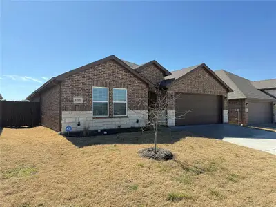 New construction Single-Family house 1215 Brad Kellar Dr, Greenville, TX 75402 - image