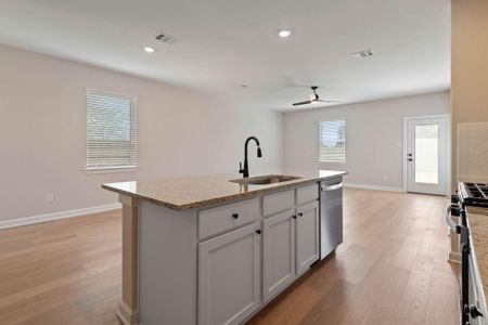 New construction Single-Family house 1035 Rosewood Trl, Beasley, TX 77417 - image 3