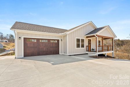 New construction Single-Family house 56 White Oak Pl, Mars Hill, NC 28754 - image