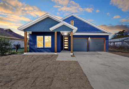 New construction Single-Family house 1118 S Medora St, Terrell, TX 75160 - photo 0