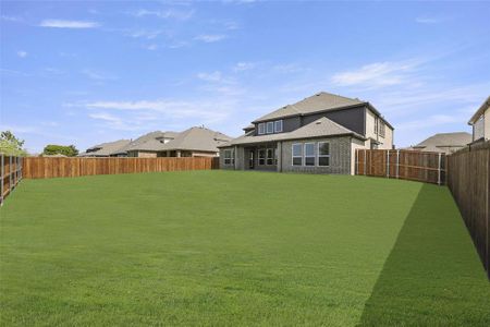 New construction Single-Family house 829 Blue Heron Dr, Forney, TX 75126 Boston 2F (w/Media)- photo 4 4