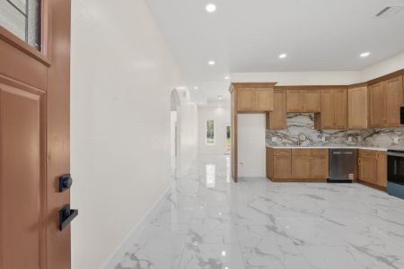 New construction Single-Family house 141 County Rd 3372, Cleveland, TX 77327 - image 6