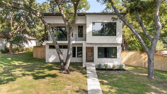 New construction Single-Family house 10434 Vinemont St, Dallas, TX 75218 - image
