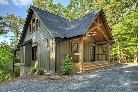 New construction Single-Family house 201 Plantation Ln, Blue Ridge, GA 30513 - image