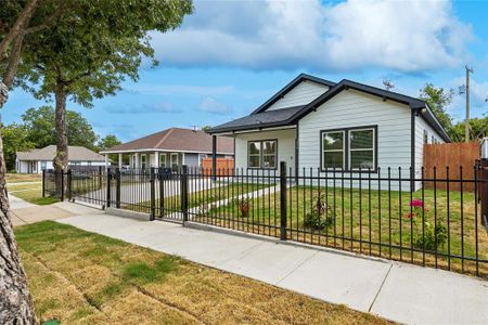 New construction Single-Family house 1404 E Cannon St, Fort Worth, TX 76104 - image