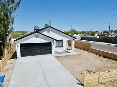 New construction Single-Family house 2002 W Maricopa St, Phoenix, AZ 85009 - image