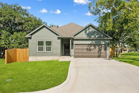 New construction Single-Family house 449 S Williamson St, Giddings, TX 78942 - image