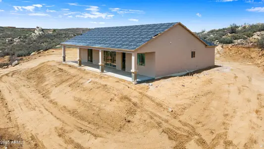 New construction Single-Family house 750 S Grant Woods Pkwy, Dewey-Humboldt, AZ 86327 - image