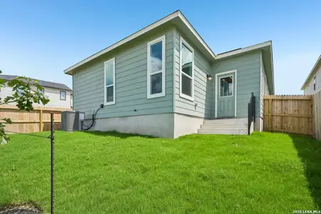 New construction Single-Family house 10049 Jagger Ave, Converse, TX 78109 - image