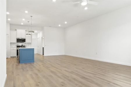 New construction Townhouse house 2627 St Helena Ln, Grand Prairie, TX 75054 Santorini- photo 7 7