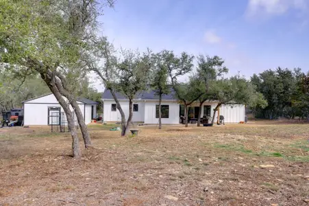 New construction Single-Family house 200 Rust Ranch Rd, Blanco, TX 78606 - image