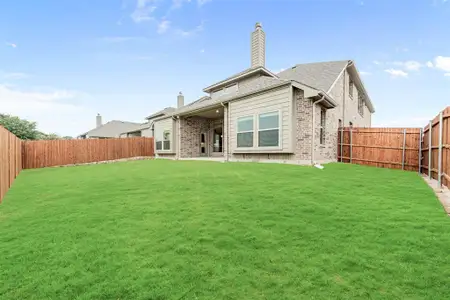 New construction Single-Family house 215 Comanche Trl, Alvarado, TX 76009 Rose III- photo 33 33