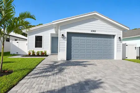 New construction Single-Family house 6769 Mitchell St, Jupiter, FL 33458 - image