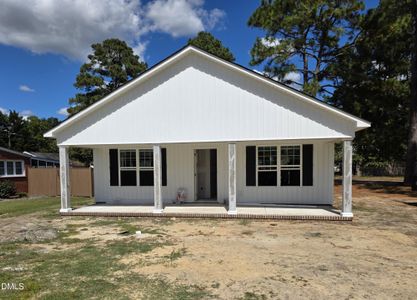 New construction Single-Family house 307 E Holmes St, Benson, NC 27504 - image