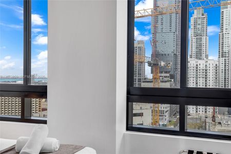 New construction Condo house 225 N Miami Ave, Unit 2005, Miami, FL 33128 - image