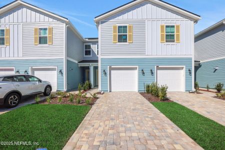 New construction Townhouse house 185 Brandon Lakes Dr, St. Augustine, FL 32092 Egret- photo 0