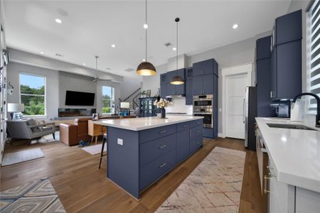 New construction Single-Family house 9847 Mocking Bird Hill Ln, Houston, TX 77080 - image 16