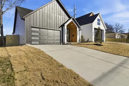 New construction Single-Family house 614 S Moore St, Dallas, TX 75203 - image