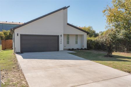 New construction Single-Family house 1340 Amos Street, Dallas, TX 75212 - photo 0