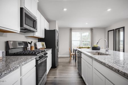 New construction Single-Family house 129 Cavalier Rider Run, Wendell, NC 27591 plan Woodford - image 12