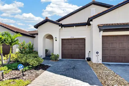 New construction Single-Family house 17240 Holly Well Ave, Wimauma, FL 33598 plan Sunrise II - image