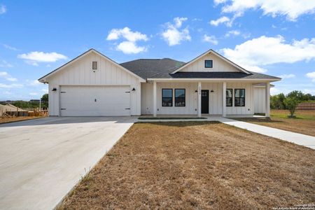New construction Single-Family house 1555 Vista Vw, Pleasanton, TX 78064 - image