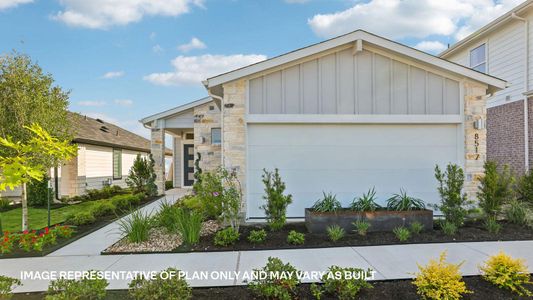 New construction Single-Family house 8400 Rhinestone Rd, Mustang Ridge, TX 78610 plan The Redwood II - image