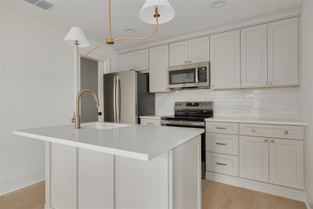 New construction Single-Family house 705 17Th Ave Ne, St. Petersburg, FL 33704 - image 11