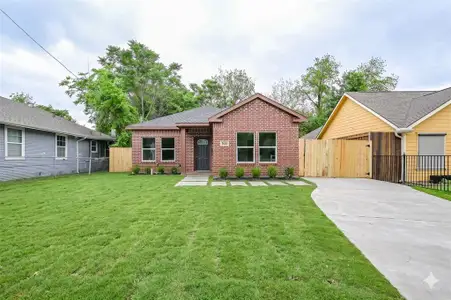 New construction Single-Family house 3610 Frank, Dallas, TX 75210 - image