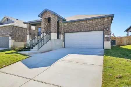 New construction Single-Family house 6458 Comanche Moon Blank, San Antonio, TX 78233 - image