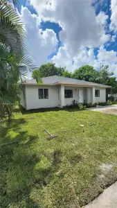 New construction Single-Family house 1468 Nw 100Th St, Miami, FL 33147 - image