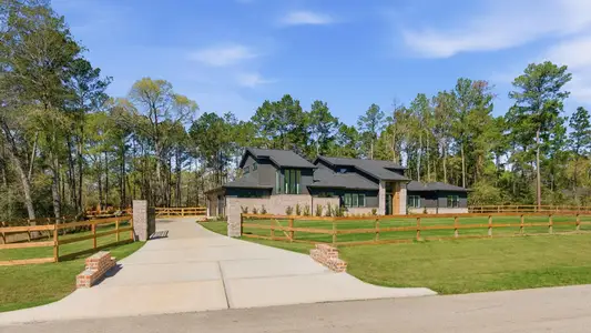 New construction Single-Family house 19918 Live Oak Bnd, Magnolia, TX 77355 - image