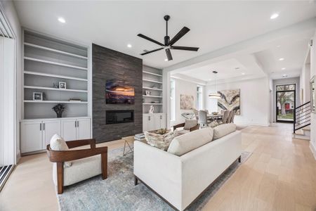 New construction Single-Family house 2205 North Blvd, Houston, TX 77098 - image 15