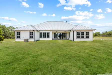 New construction Single-Family house 3828 Palomino Spgs, Bandera, TX 78003 - image