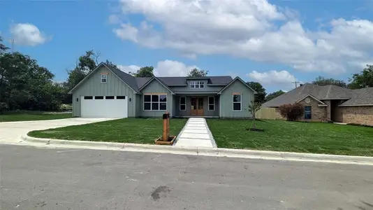 New construction Single-Family house 911 Van Winkle St, Weatherford, TX 76086 - image