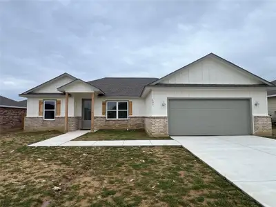 New construction Single-Family house 107 Cooper Dr, Cleburne, TX 76031 null- photo 0