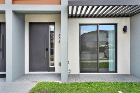 New construction Townhouse house 3237 Sustainable Way, Kissimmee, FL 34747 - photo 2 2