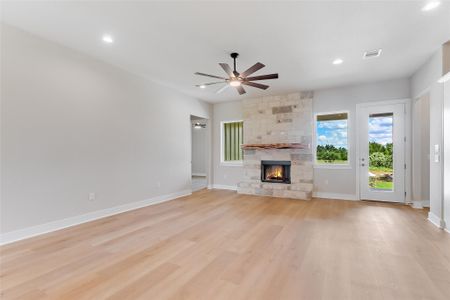 New construction Single-Family house 115 Draper Ln, Bertram, TX 78605 - image 18