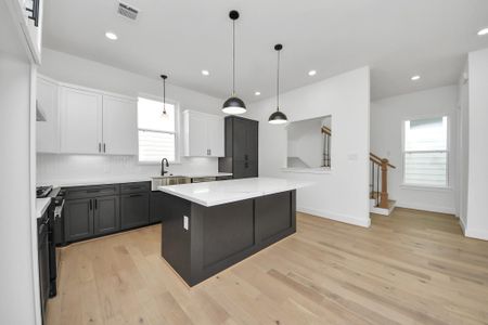 New construction Single-Family house 723 Marcella St, Unit B, Houston, TX 77091 - image 9